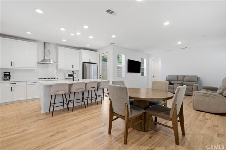 6545 Grotto Lane, Fontana