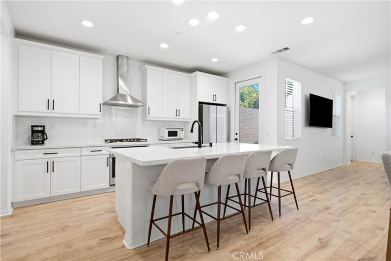 6545 Grotto Lane, Fontana