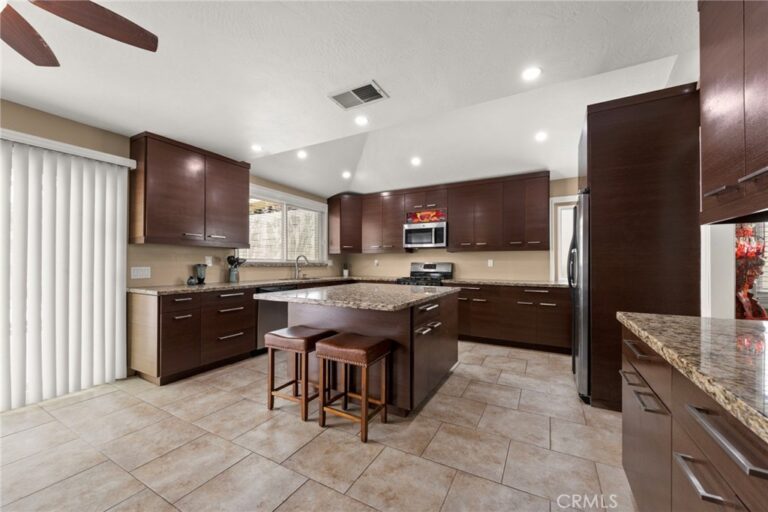 6760 Amberwood, Rancho Cucamonga