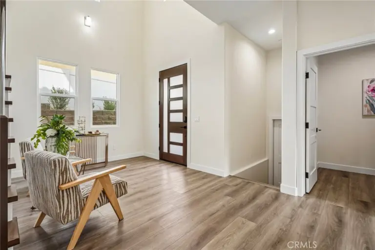 677 Castlehill, Walnut