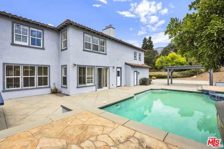 680 Adirondack Lane, Claremont