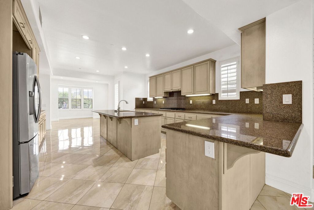 680 Adirondack Lane, Claremont