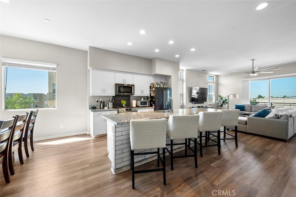 694 Central Avenue, Upland