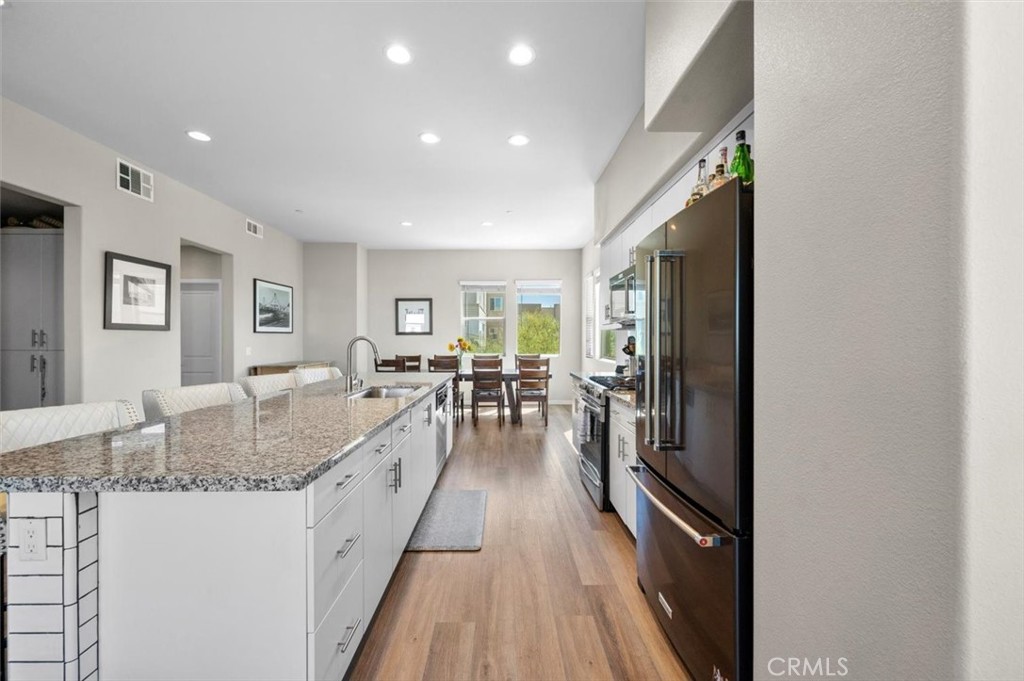 694 Central Avenue, Upland