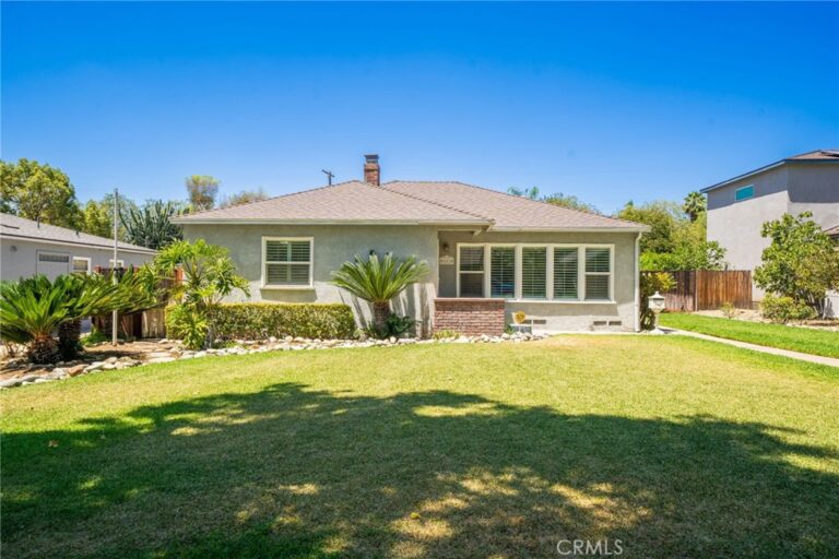 695 N Laurel Avenue, Upland