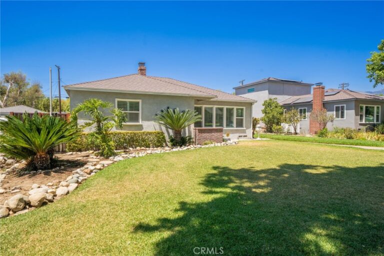 695 N Laurel Avenue, Upland
