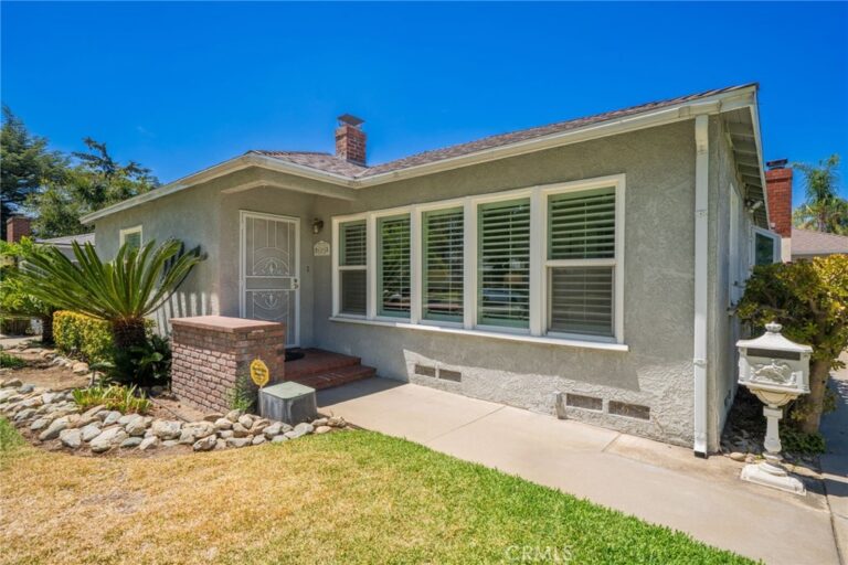 695 N Laurel Avenue, Upland