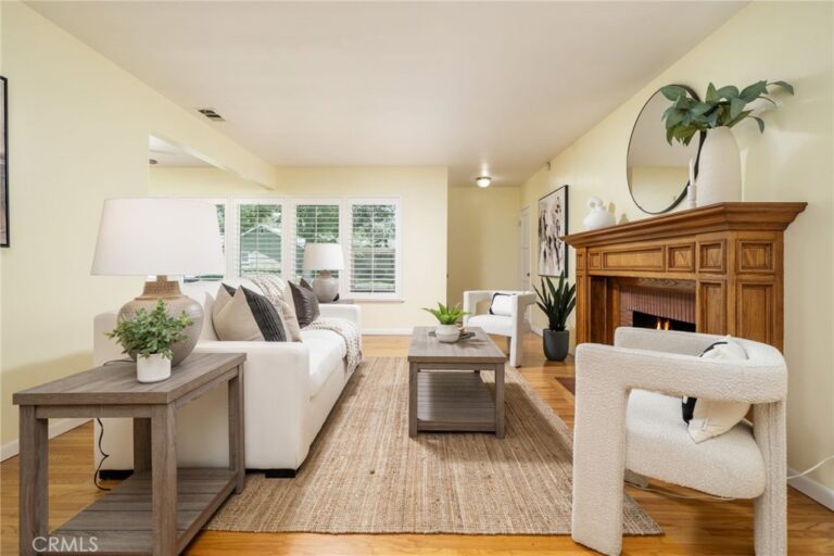 695 N Laurel Avenue, Upland