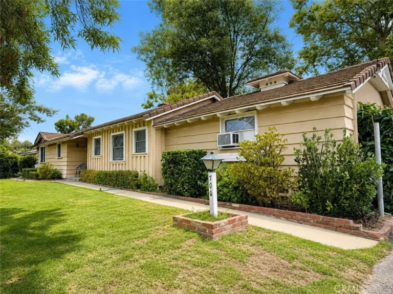 700 S Corrida Drive, Covina