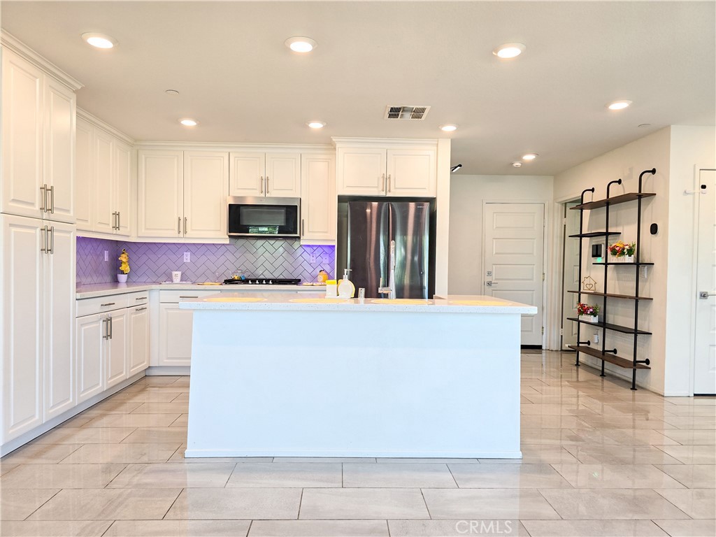 7155 Citrus #364, Fontana