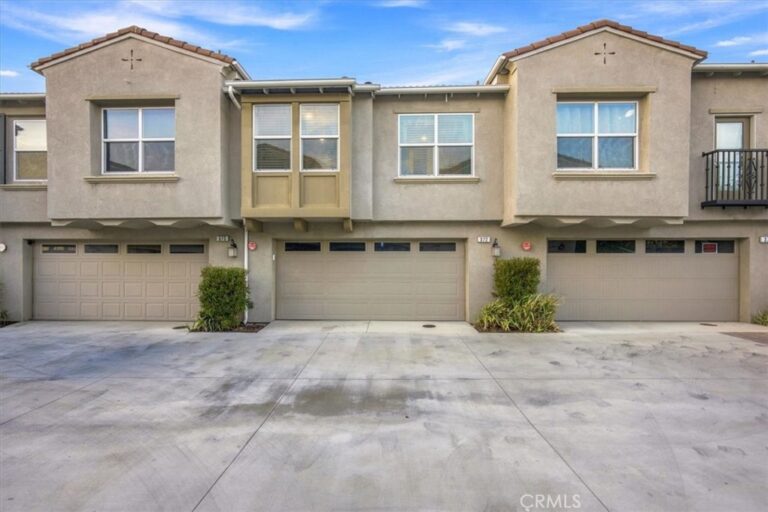 7155 Citrus #372, Fontana