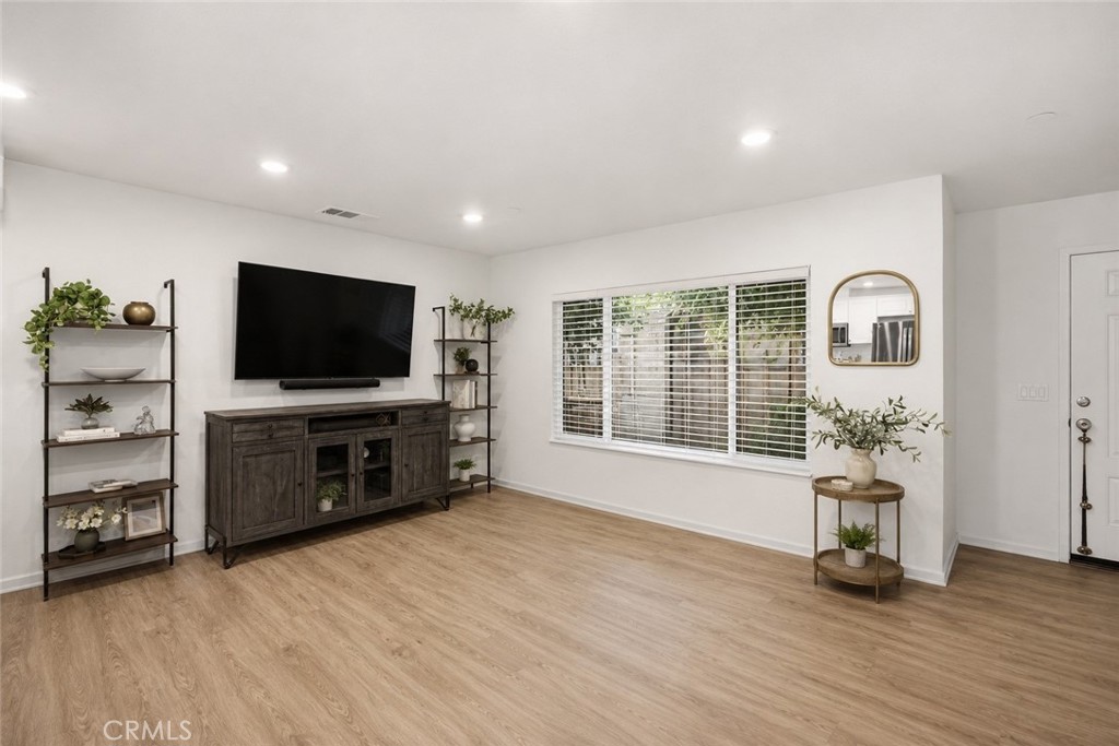 7155 Citrus #372, Fontana