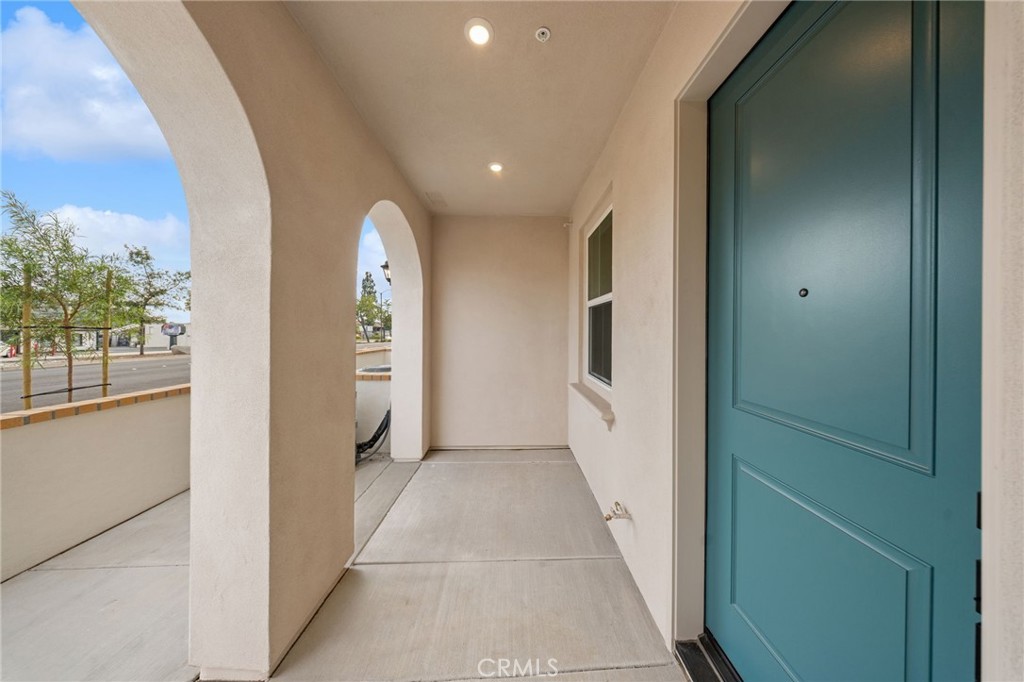 731 E Route 66, Glendora