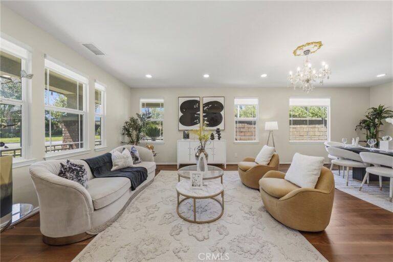 7391 Saintsbury, Rancho Cucamonga