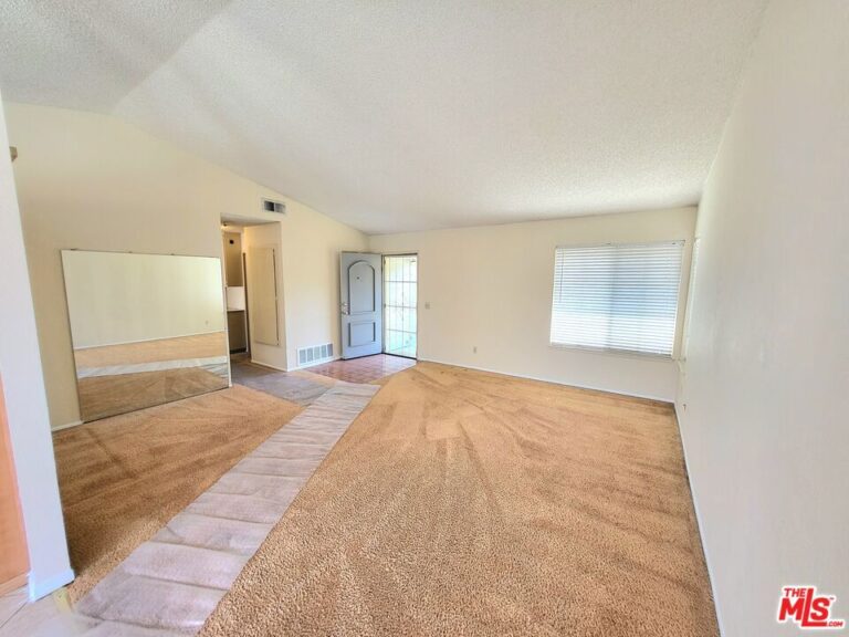 7425 Laurel Avenue, Fontana