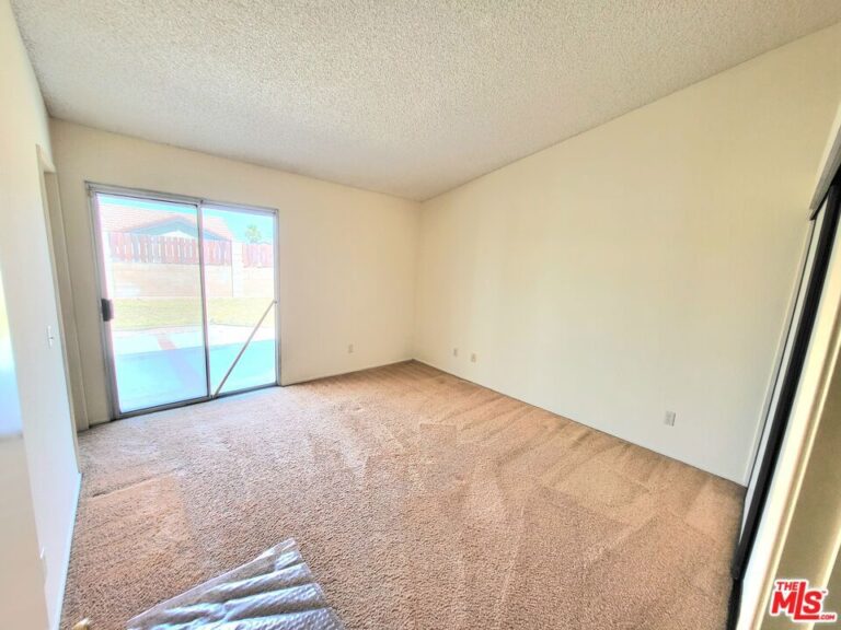 7425 Laurel Avenue, Fontana