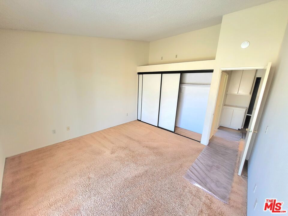 7425 Laurel Avenue, Fontana