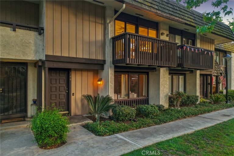 744 Smokewood Lane, San Dimas