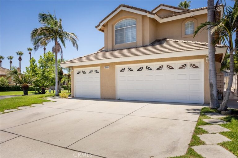 7482 Cambridge Court, Fontana