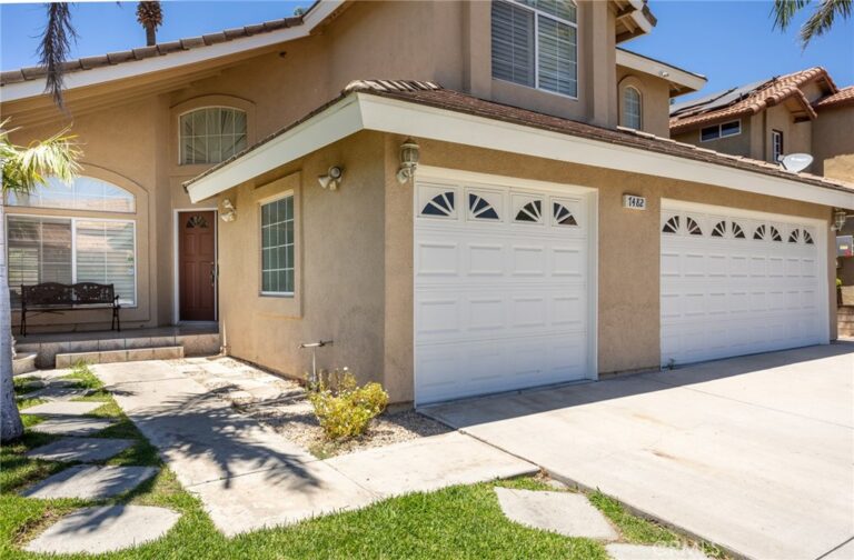7482 Cambridge Court, Fontana