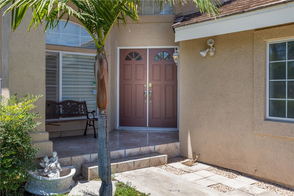 7482 Cambridge Court, Fontana