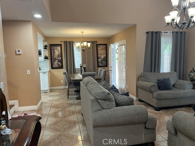 7945 Cooper, Fontana