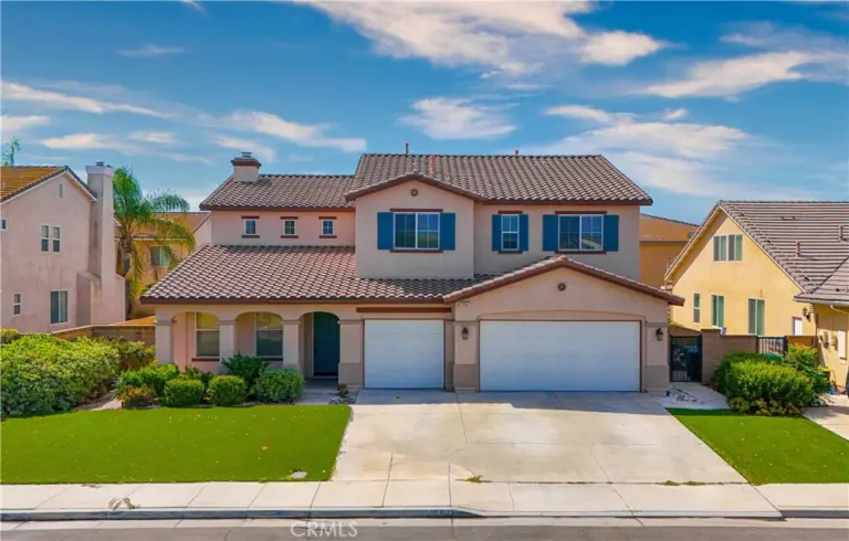 7982 Sorrel, Eastvale