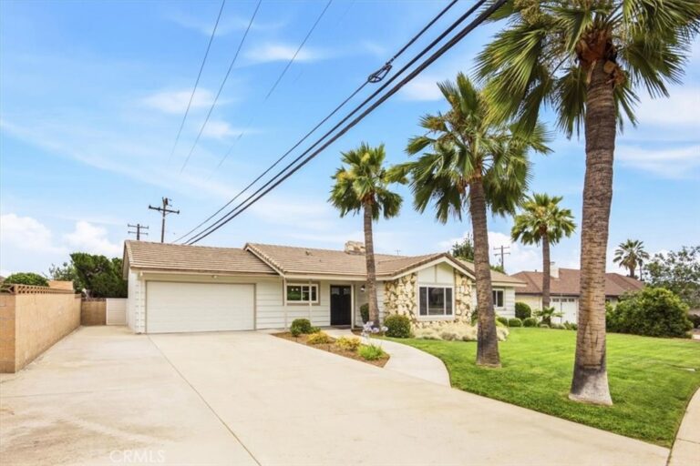 818 Hood, Claremont