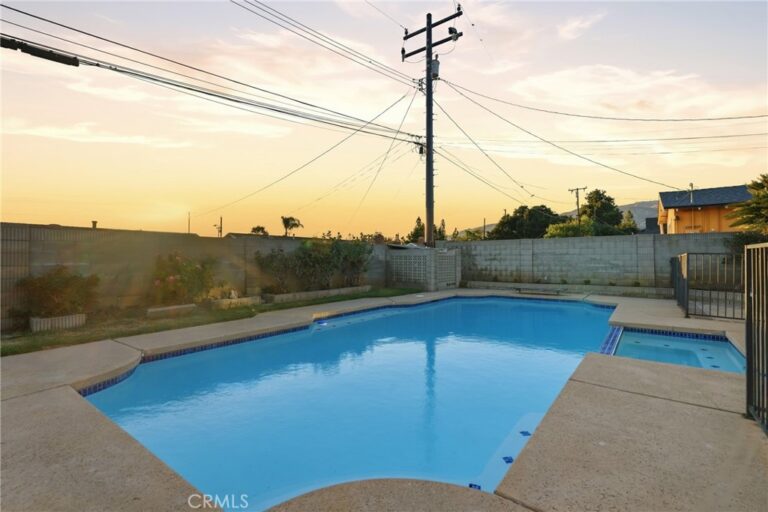 823 N Delancey Ave, San Dimas