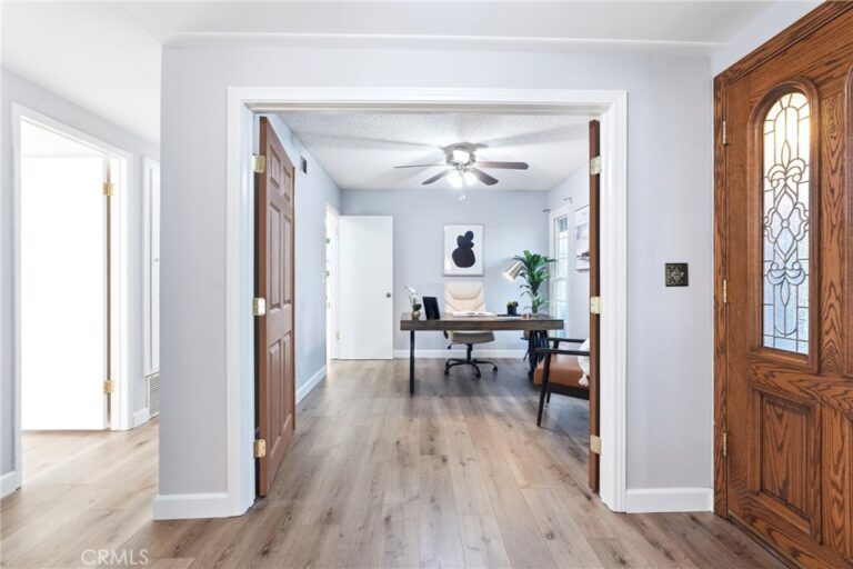 823 N Delancey Ave, San Dimas