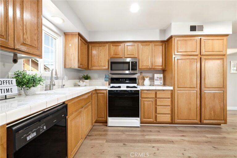 823 N Delancey Ave, San Dimas