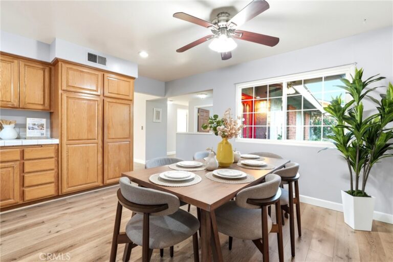 823 N Delancey Ave, San Dimas
