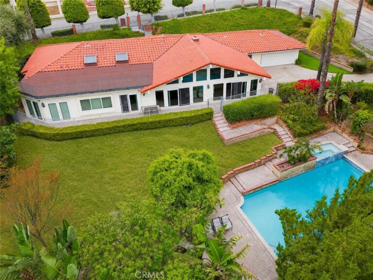 834 Cloverview, Glendora