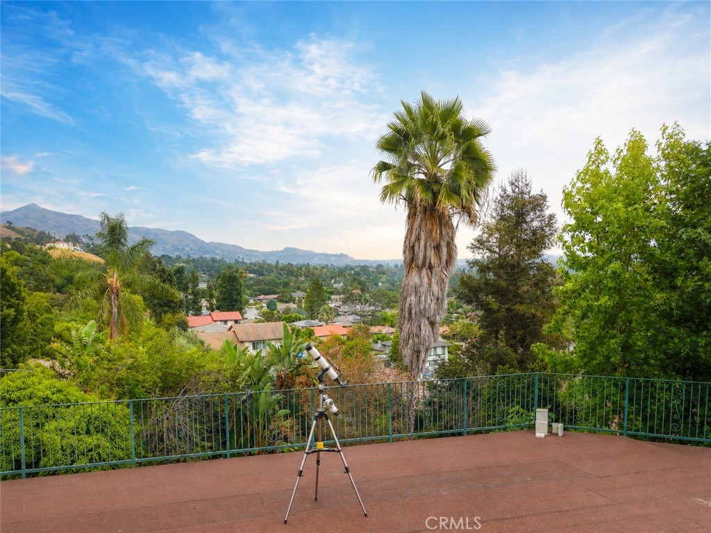834 Cloverview, Glendora