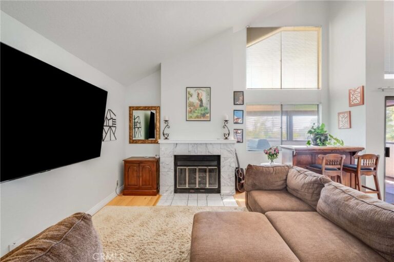 836 Trinity, Claremont
