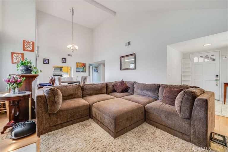 836 Trinity, Claremont