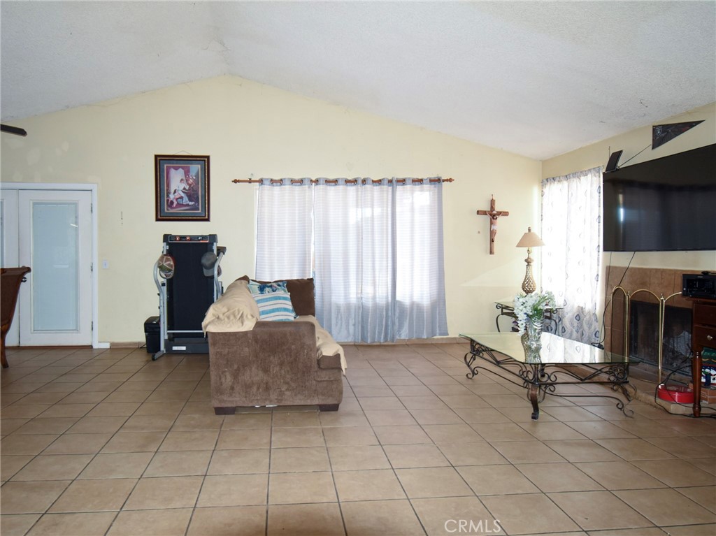 8416 Reseda Avenue, Fontana