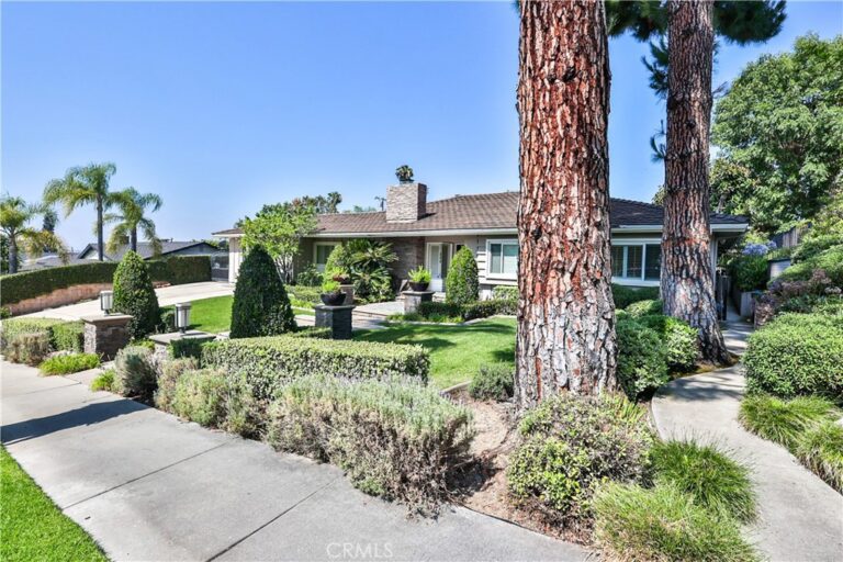843 N Entrada, Glendora