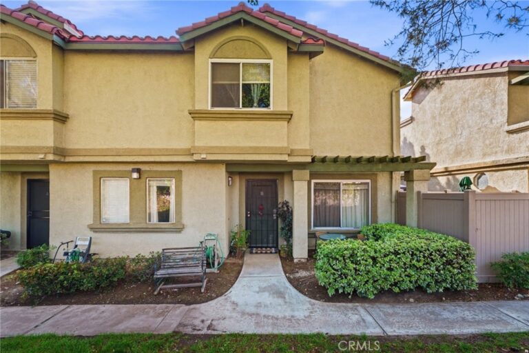 8439 Sunset Trail #B, Rancho Cucamonga