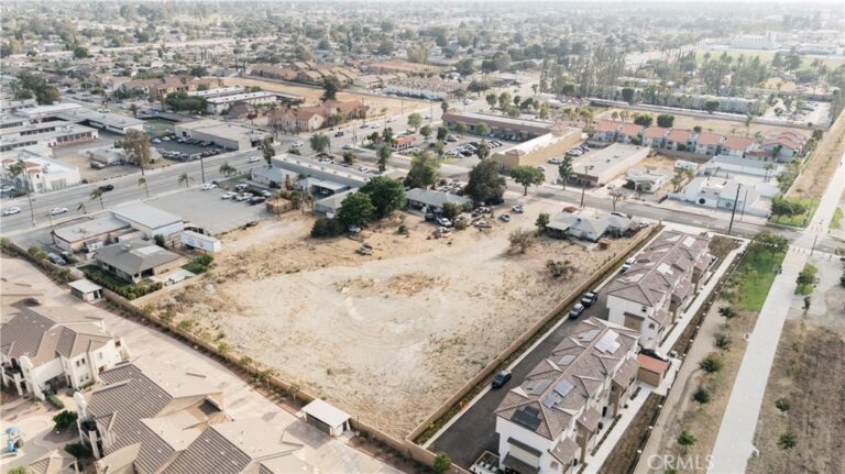 8447 Tamarind, Fontana