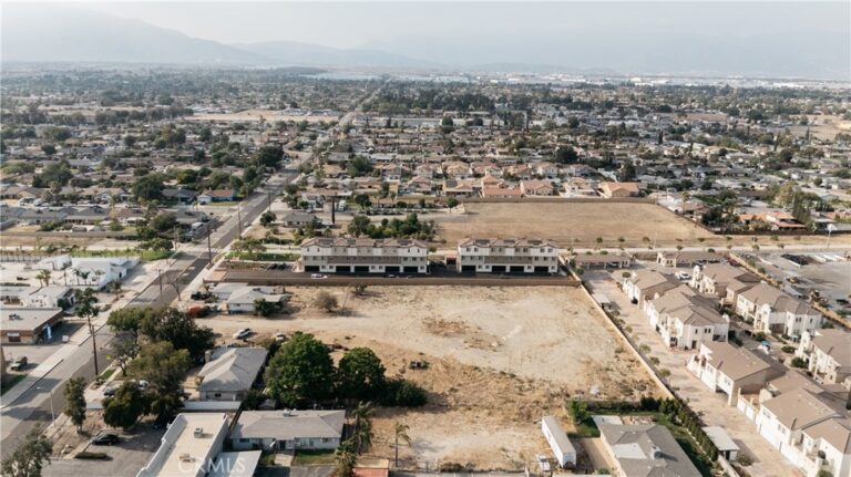 8447 Tamarind, Fontana