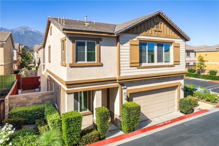 851 Christian Court, Upland