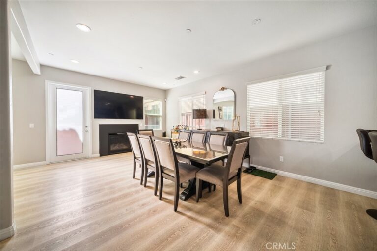 851 Christian Court, Upland