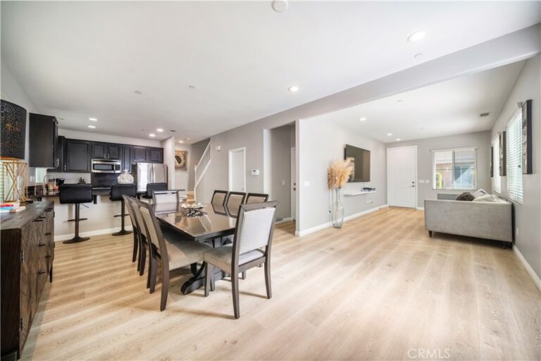 851 Christian Court, Upland