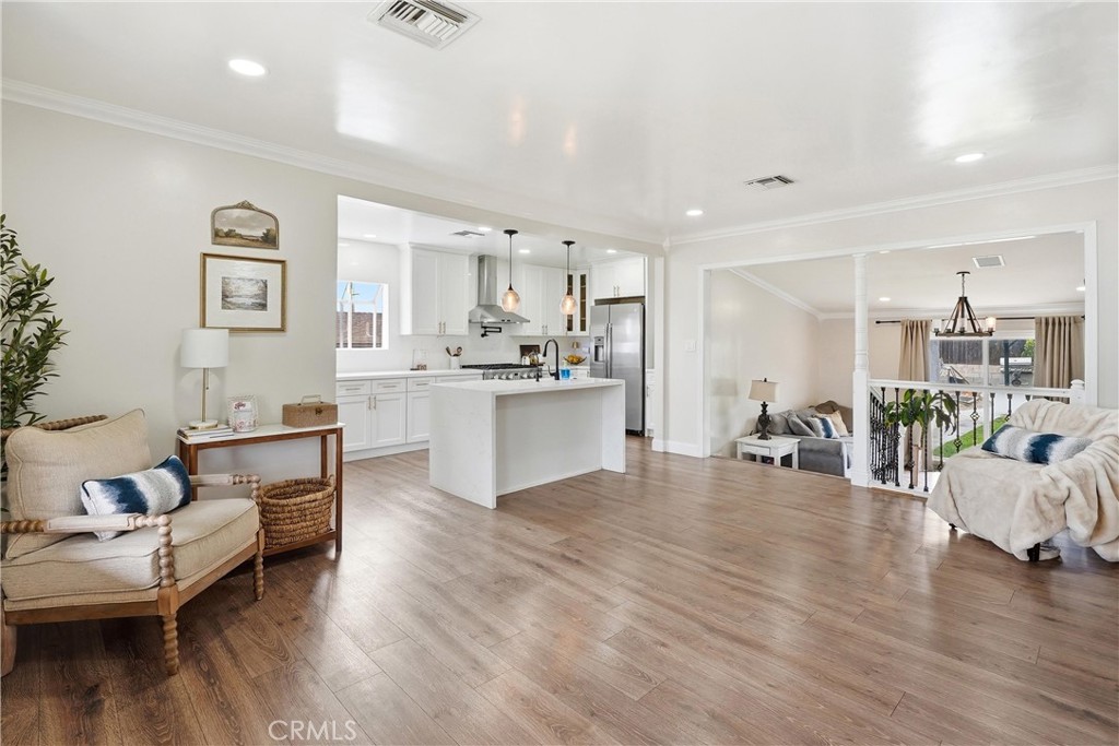 8596 Comet, Rancho Cucamonga