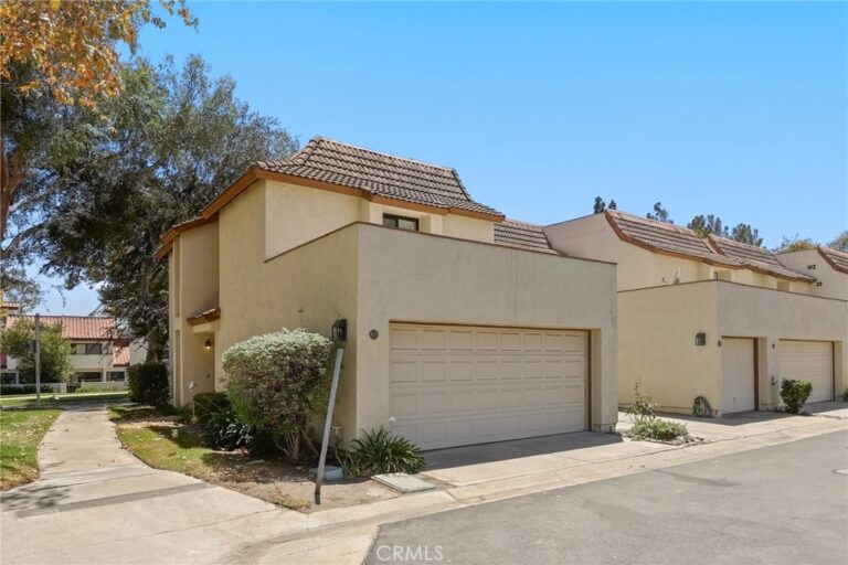 870 Lancaster, Claremont