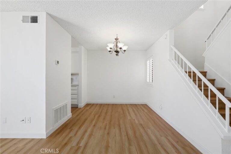 870 Lancaster, Claremont