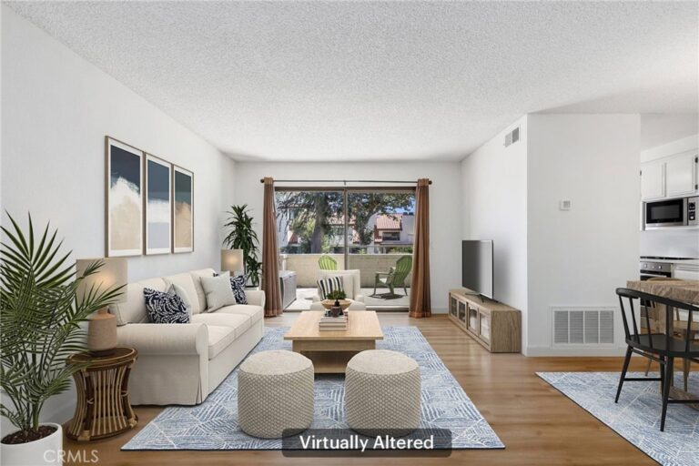 870 Lancaster, Claremont