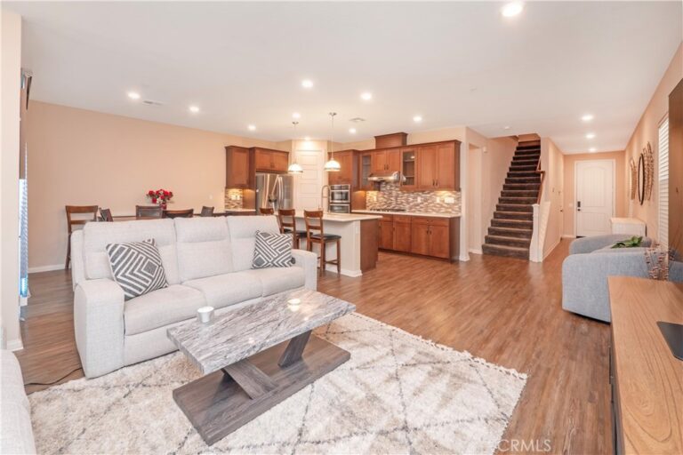888 Julie Place, Upland