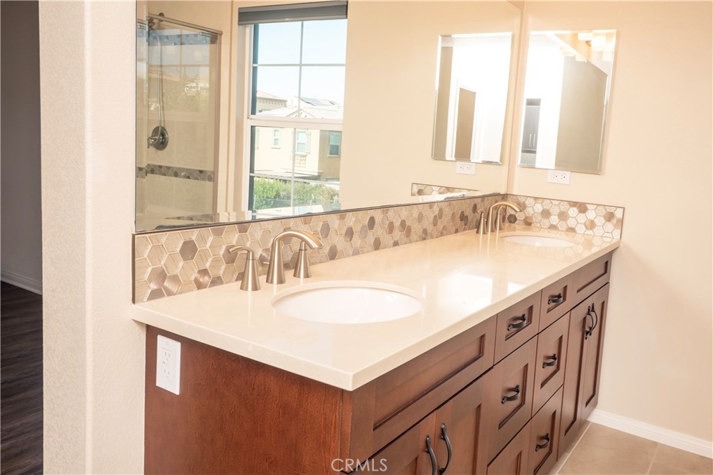 888 Julie Place, Upland